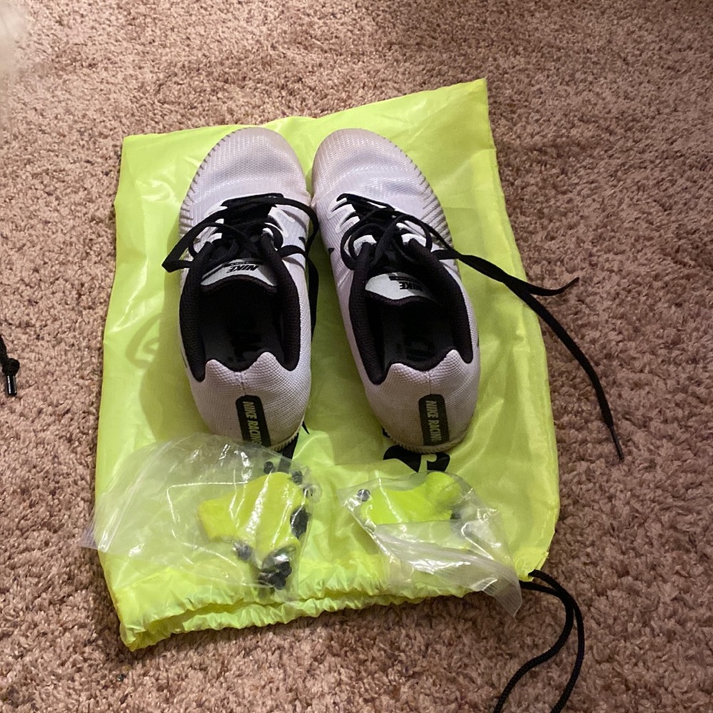 NIKE Spikes